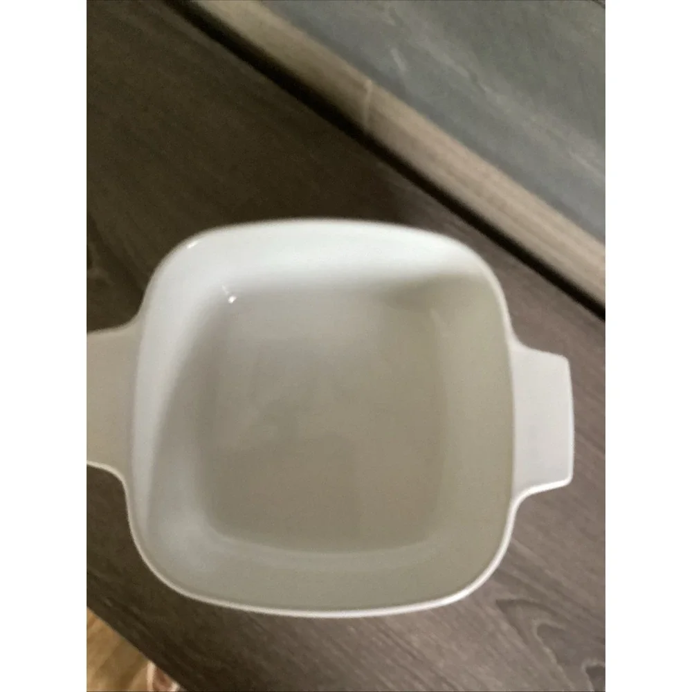 vintage Corning Ware casserole dish 